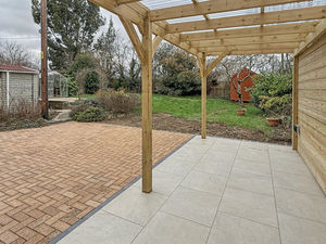 Photo 18- click for photo gallery